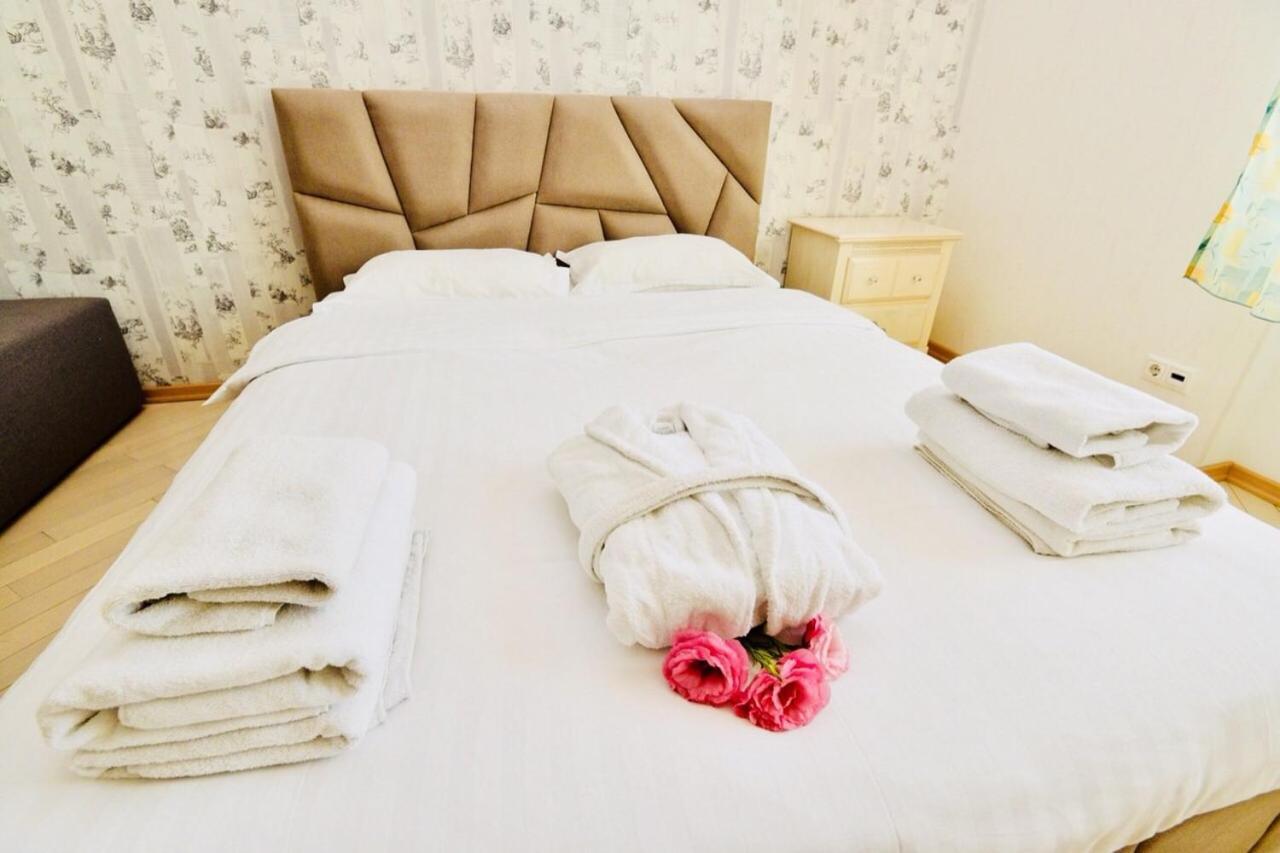 Premium Rent In Kiev Centre - Kiev Leilighet Eksteriør bilde