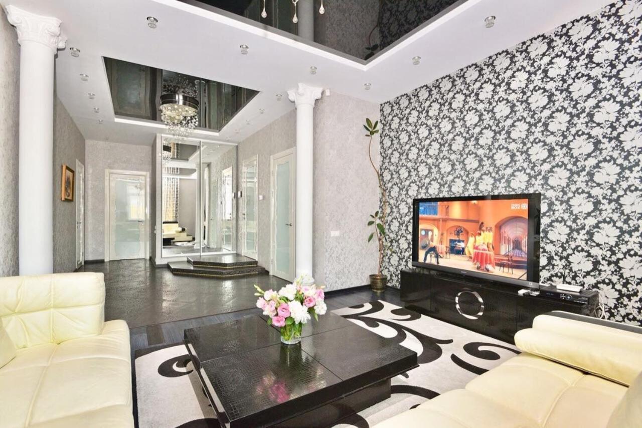 Premium Rent In Kiev Centre - Kiev Leilighet Eksteriør bilde